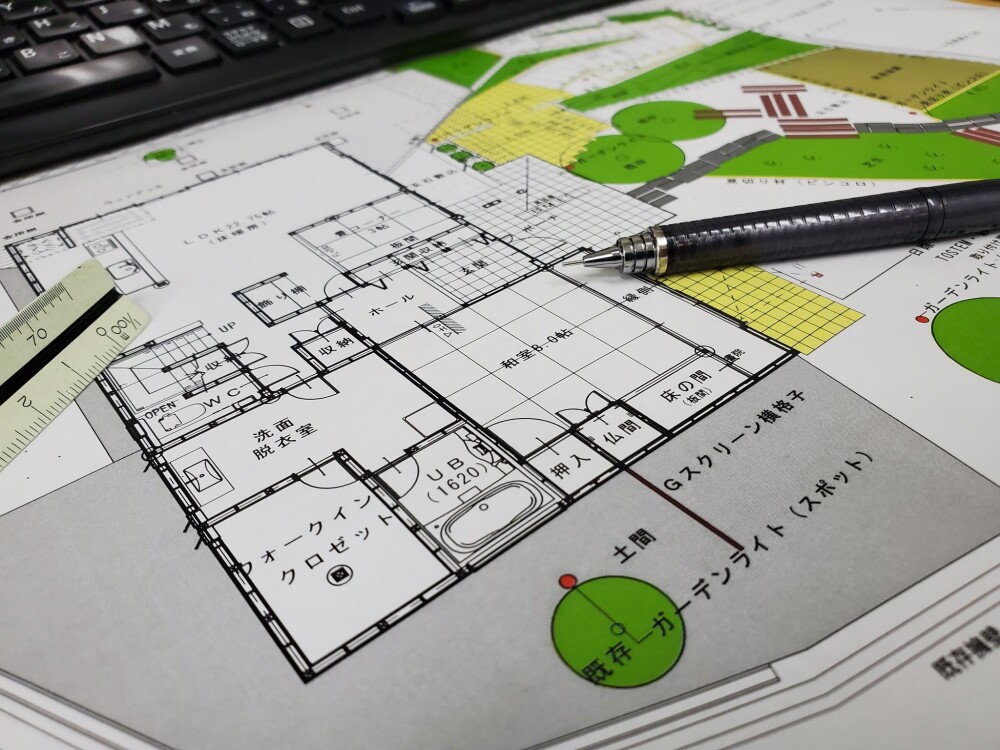 奈良で建てる和モダン注文住宅の間取り設計図。収納計画や回遊動線、中庭の配置を工夫し、家族が気持ちに素直に暮らせる住まいを提案するやまぐち建築設計室の新築住宅プラン